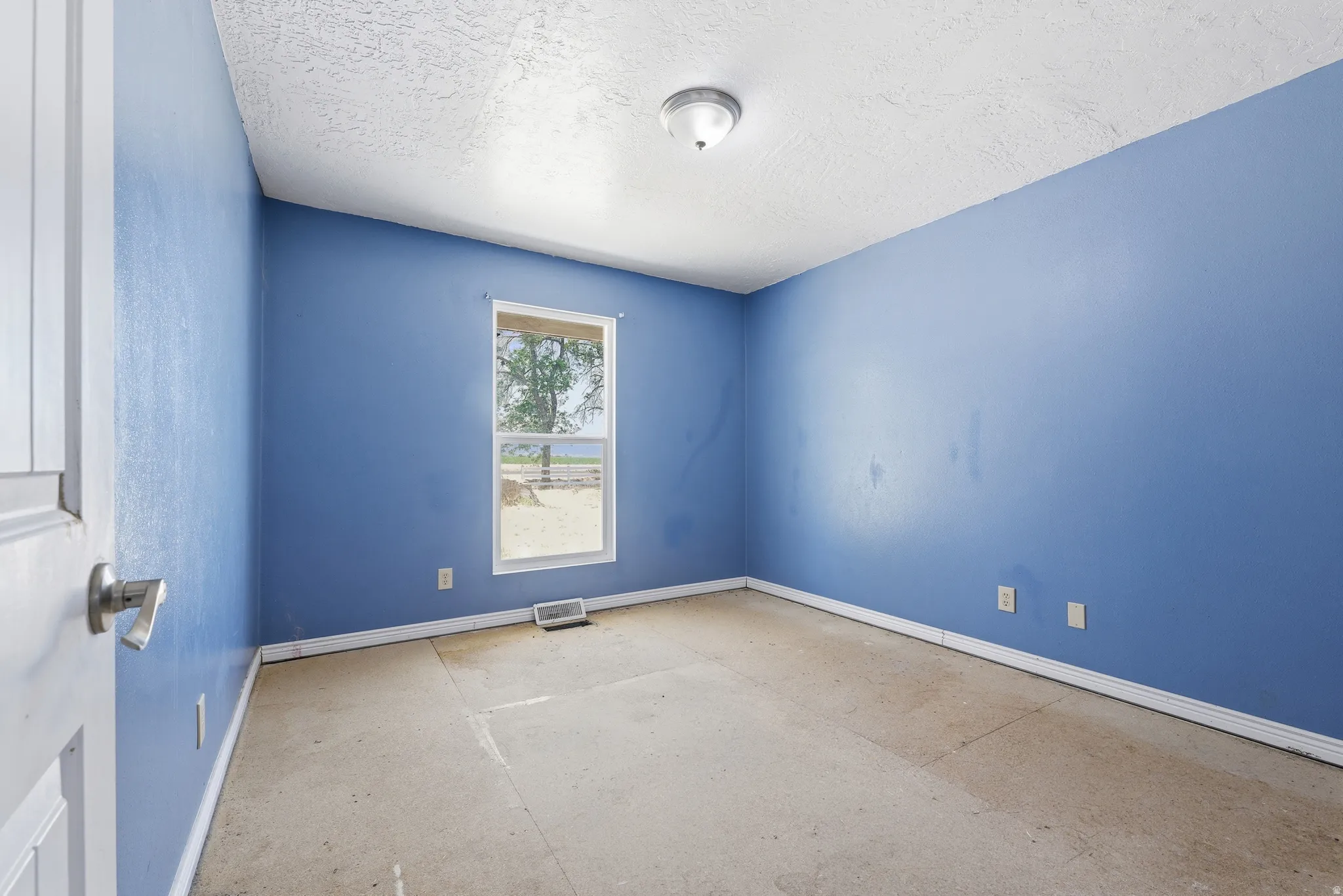 Empty room