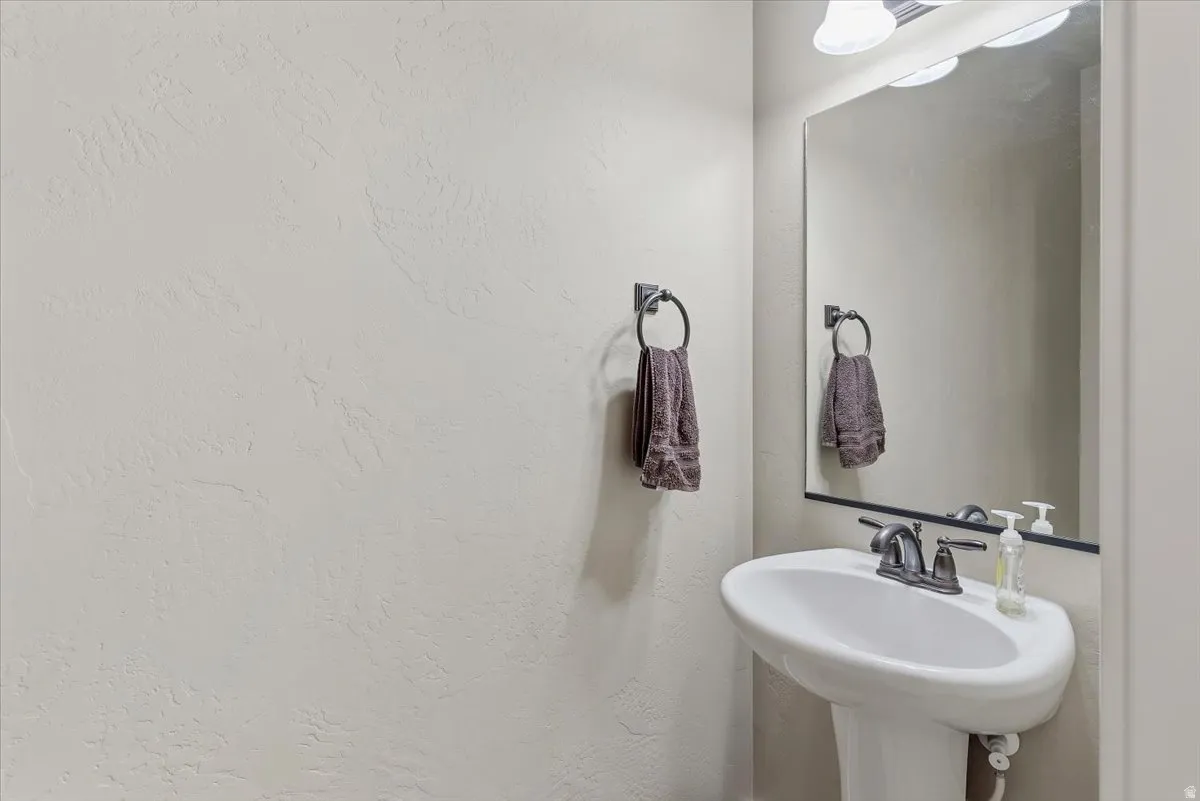View of half bathroom