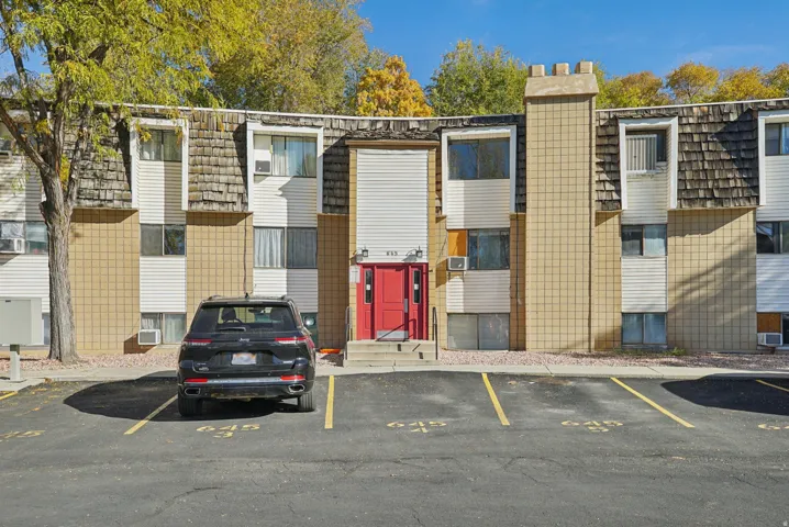 View of apartment building / complex with entry steps