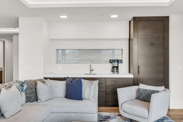 7697 Village Way #104, Park City, Utah 84060