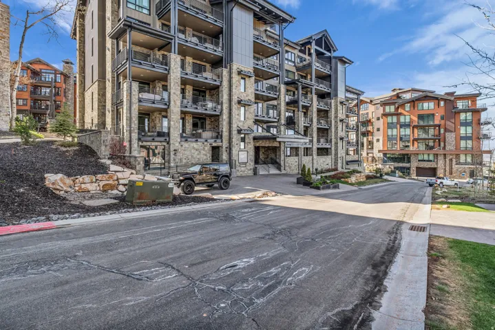7697 Village Way #104, Park City, Utah 84060