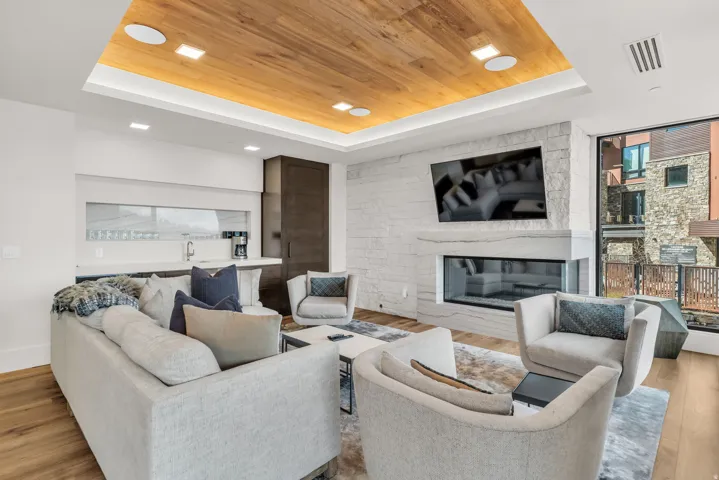 7697 Village Way #104, Park City, Utah 84060