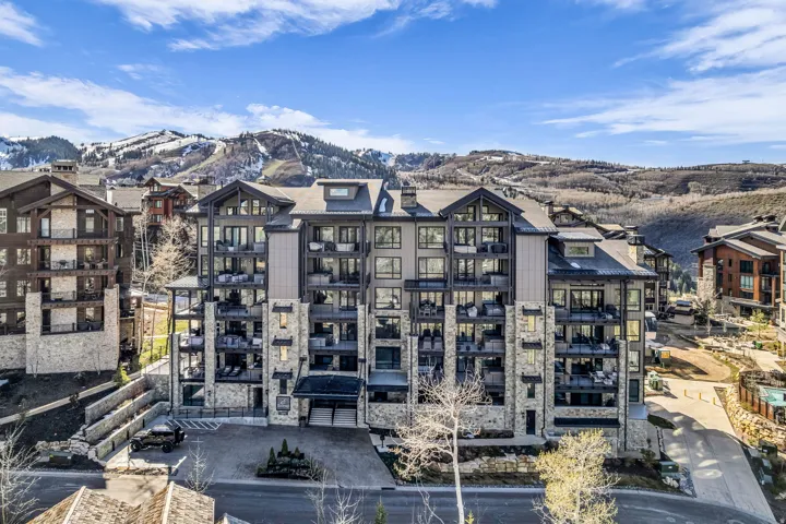 7697 Village Way #104, Park City, Utah 84060