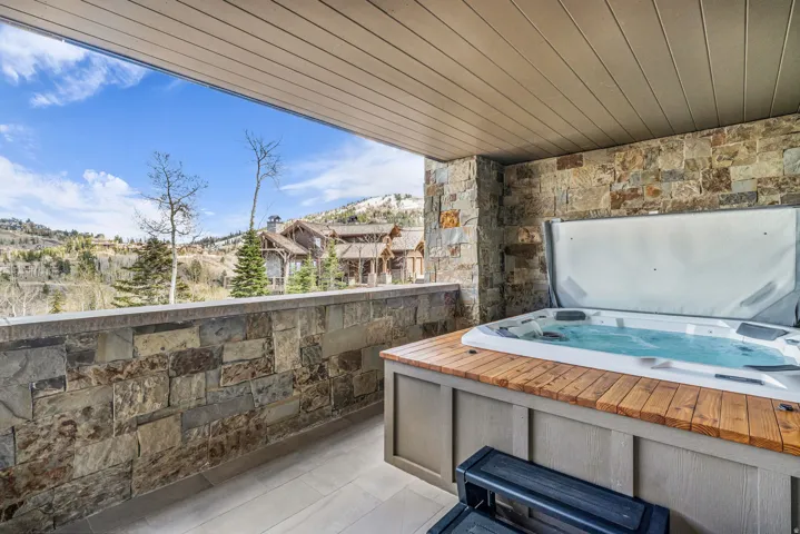 7697 Village Way #104, Park City, Utah 84060