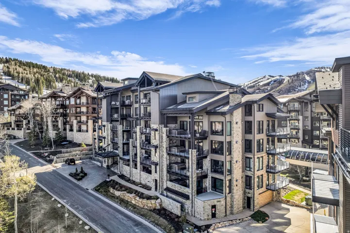 7697 Village Way #104, Park City, Utah 84060