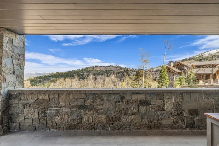 7697 Village Way #104, Park City, Utah 84060