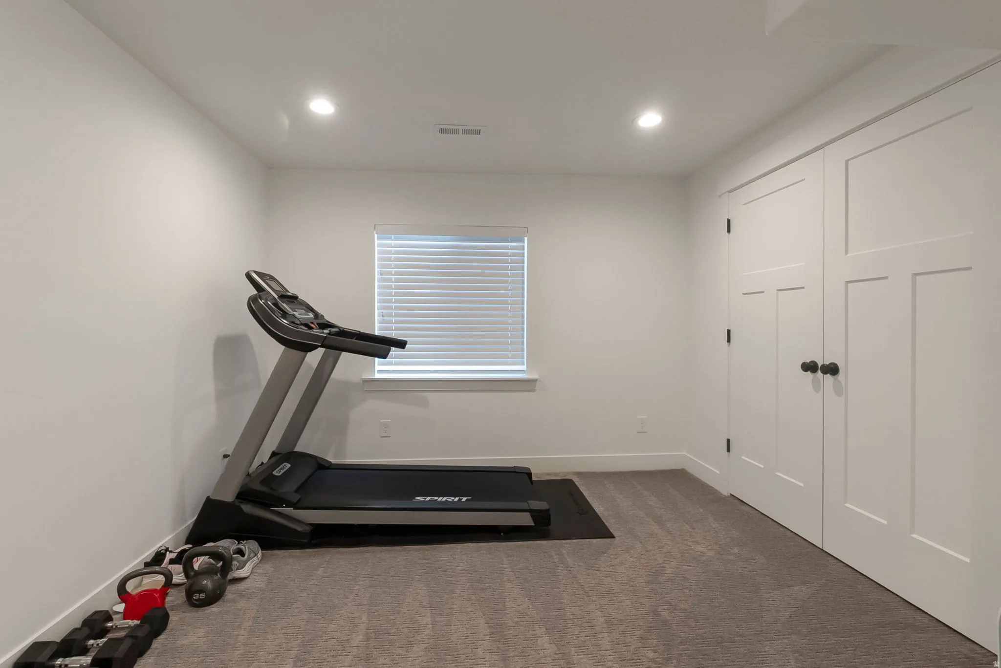 Bedroom or flex room!