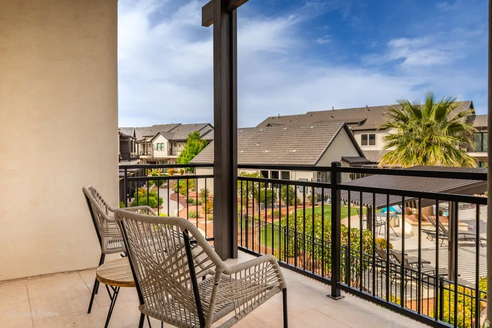 Balcony featuring a residential view