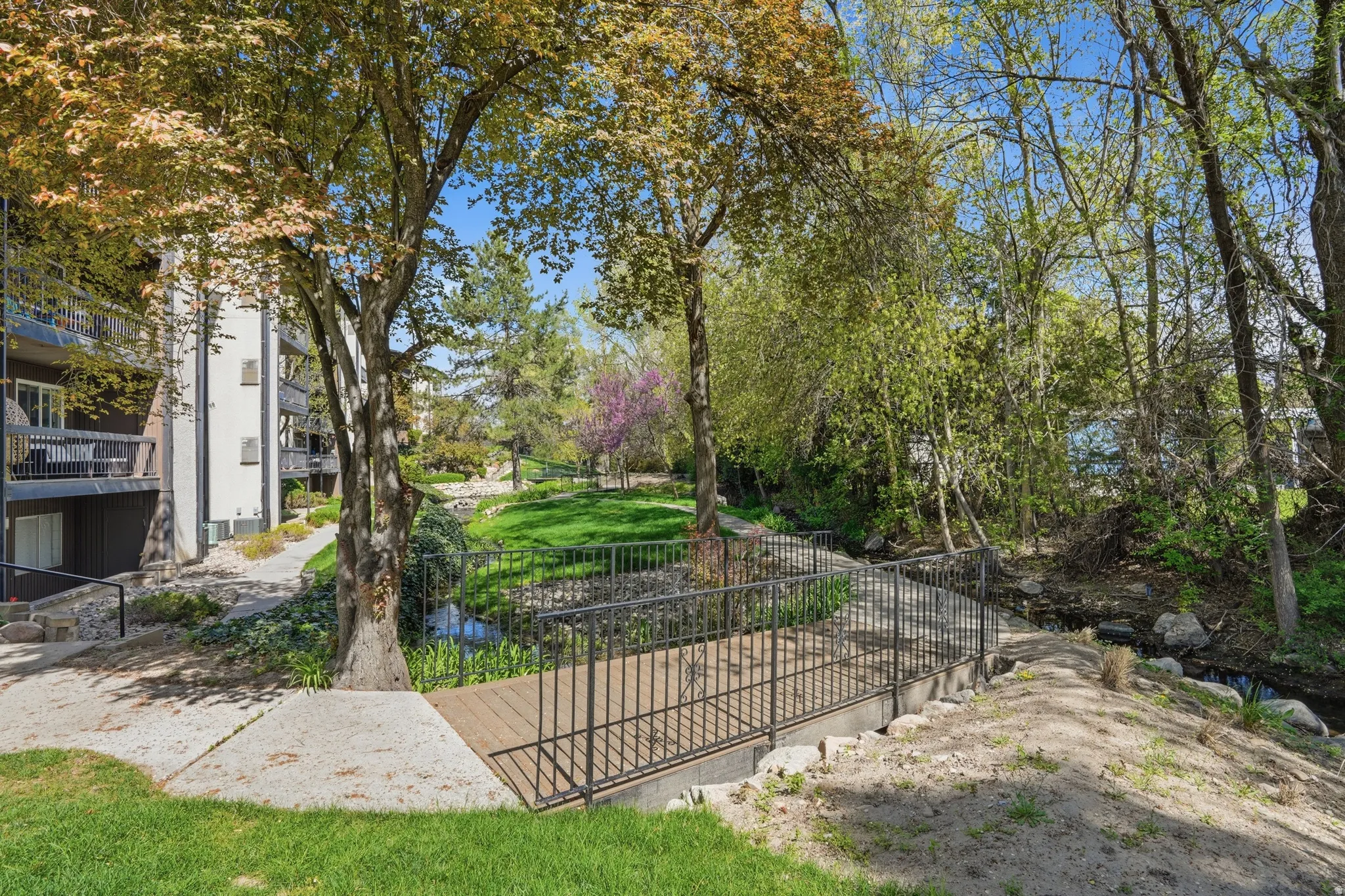 Pond bridge