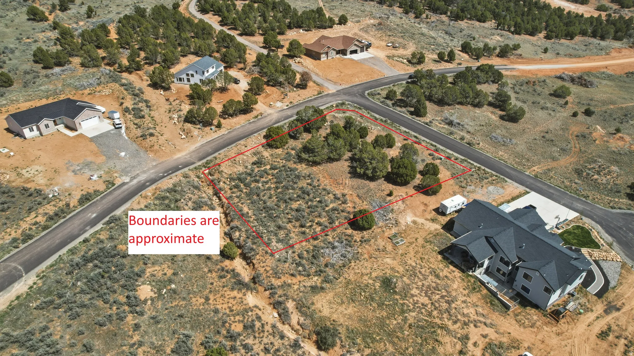 Aerial overview of property's location with property boundaries highlighted (boundaries are approximate)