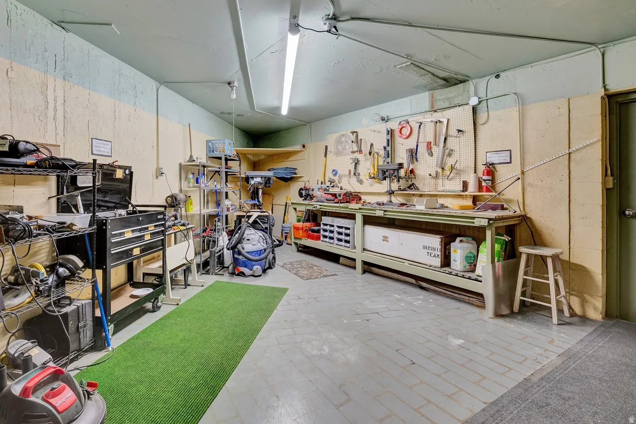 Room featuring a workshop area