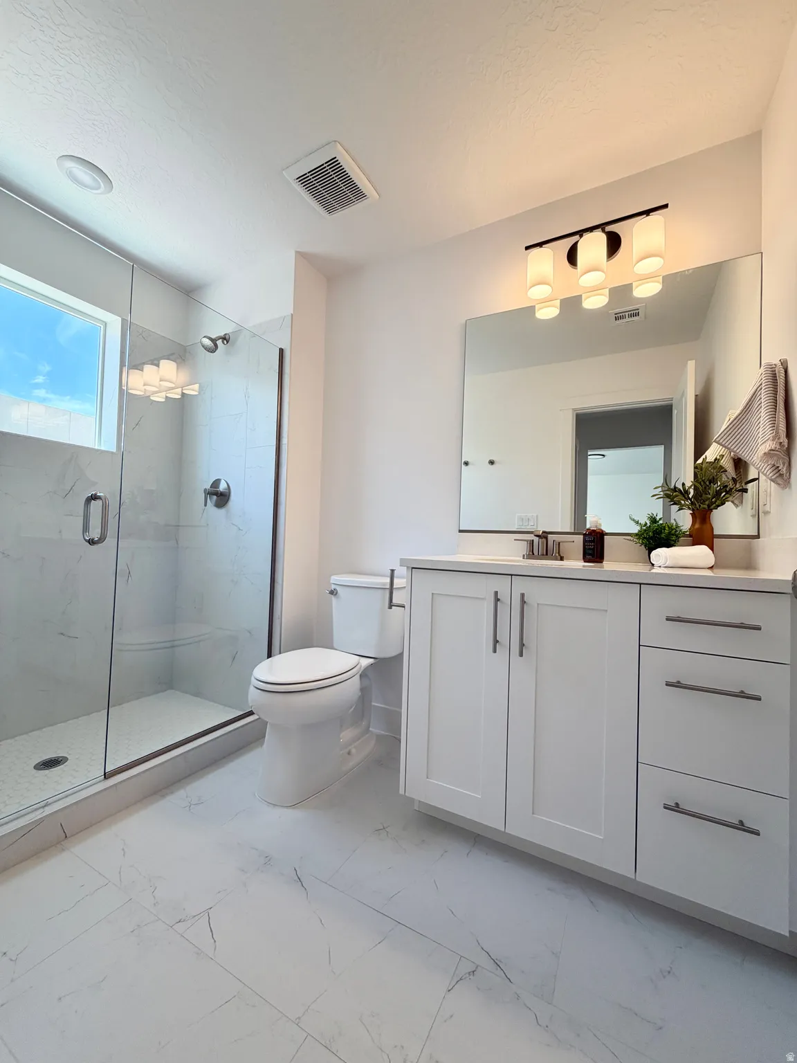 Representative photos of the same floor plan. Actual home may differ in finishes, colors, and options.