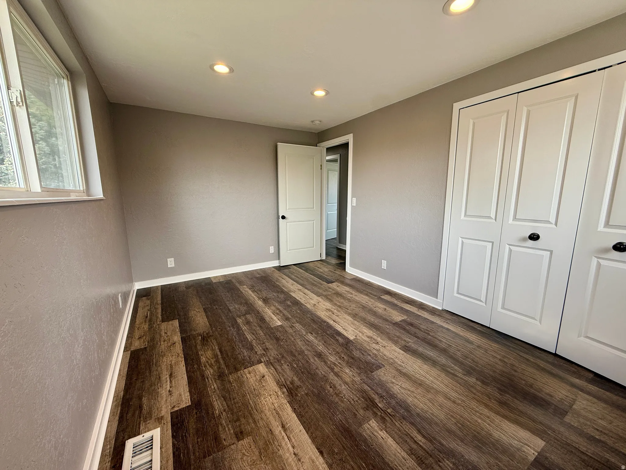 Upper bedroom 2