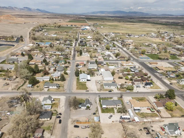 View of property location with nearby suburban area and a mountain backdrop