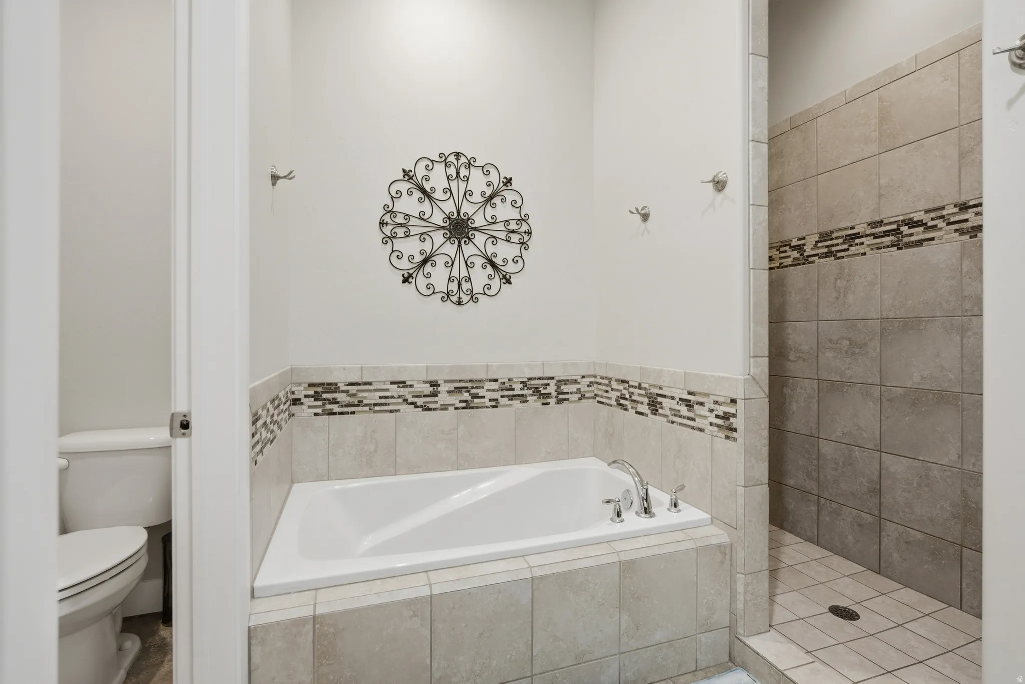 Primary Suite Bathroom