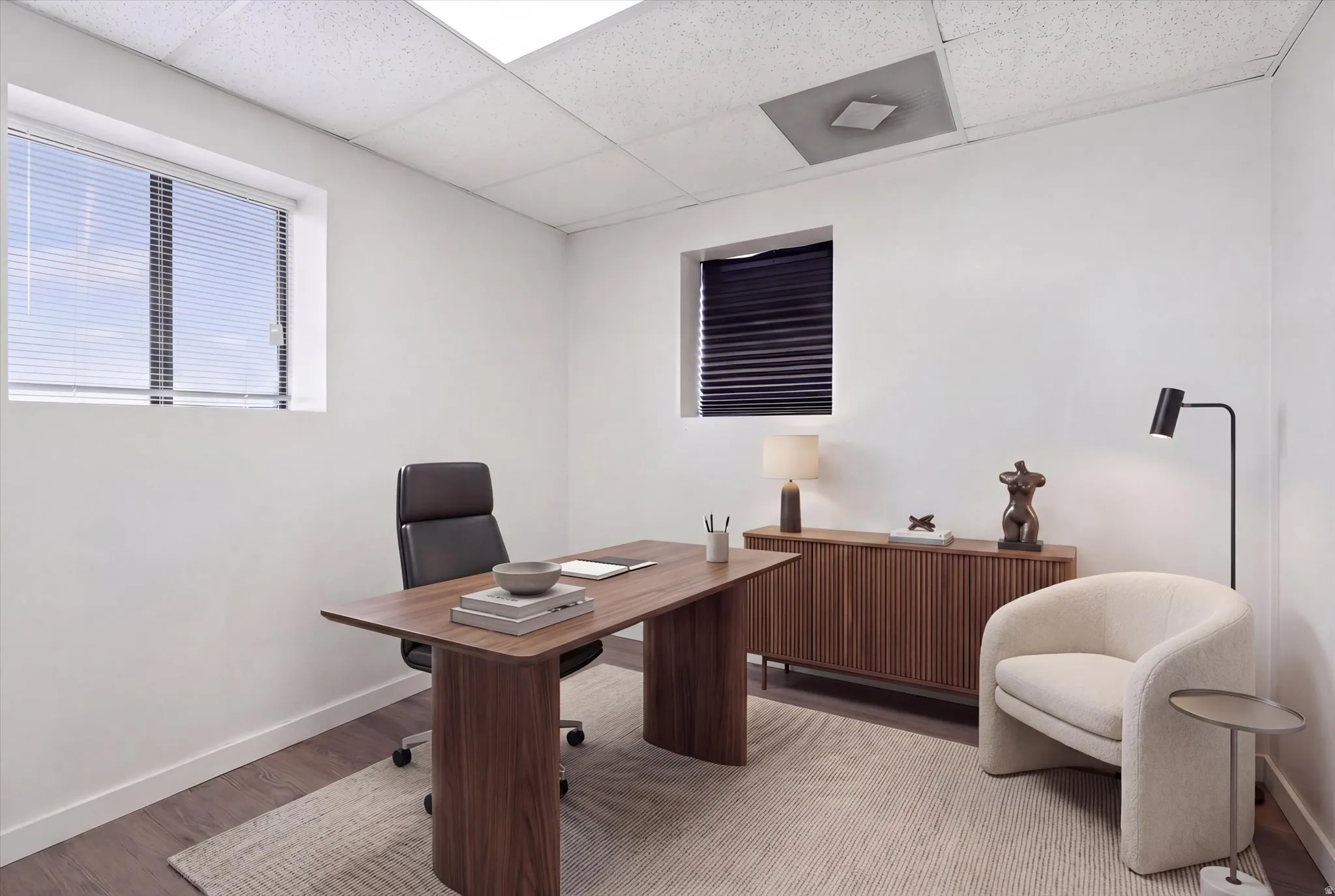 Office virtually staged