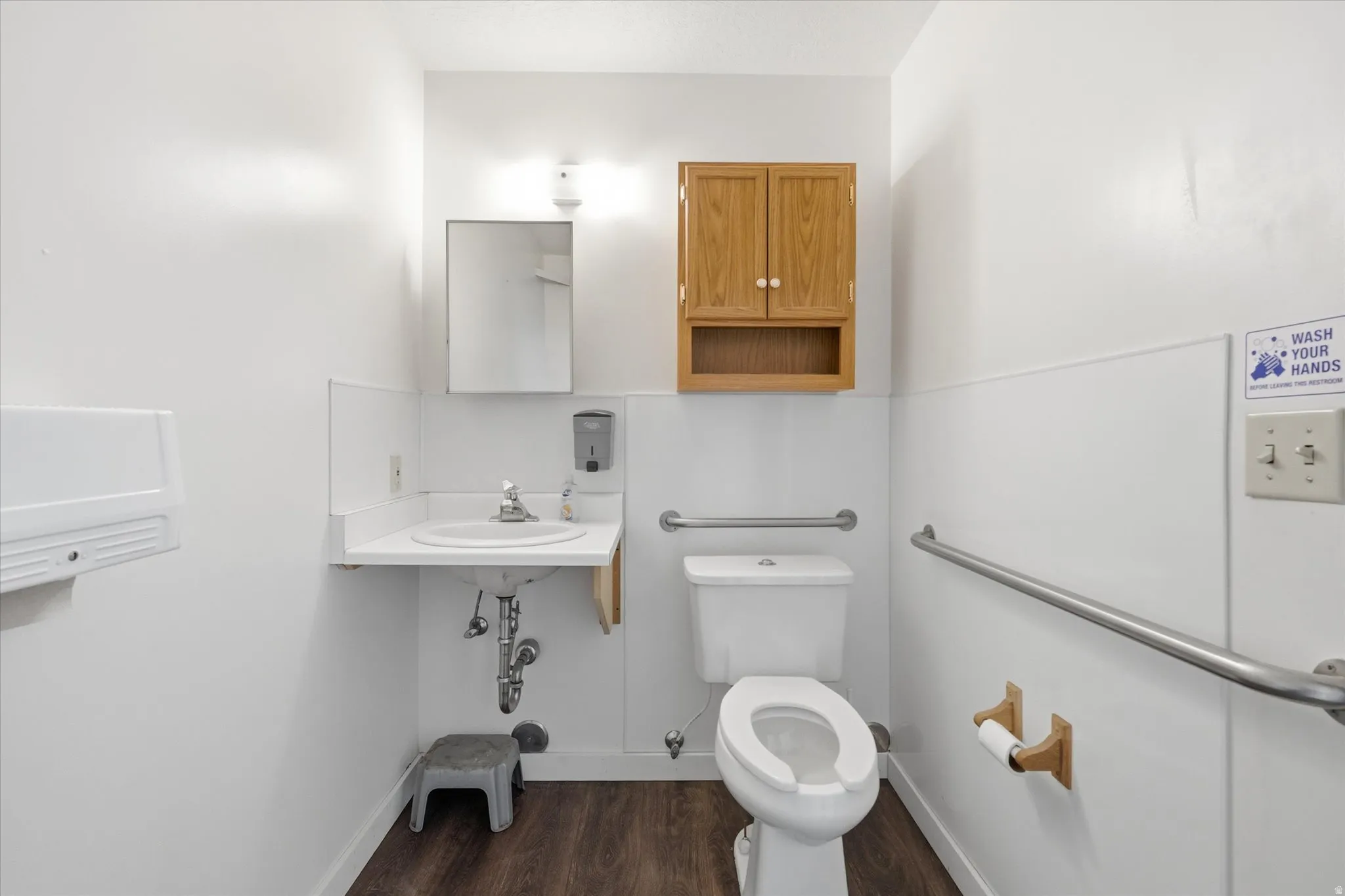 Bathroom in reception area