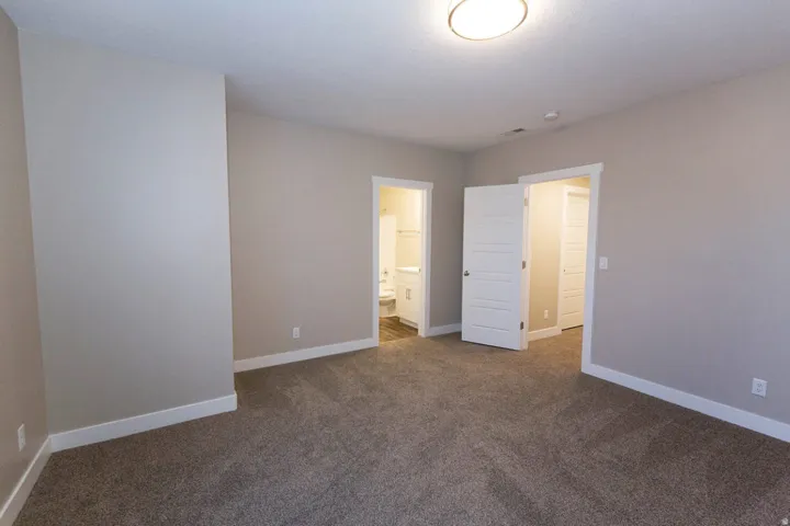 Photo is of previously built home. Some features in photo may be optional. Consult sales manager for more info.