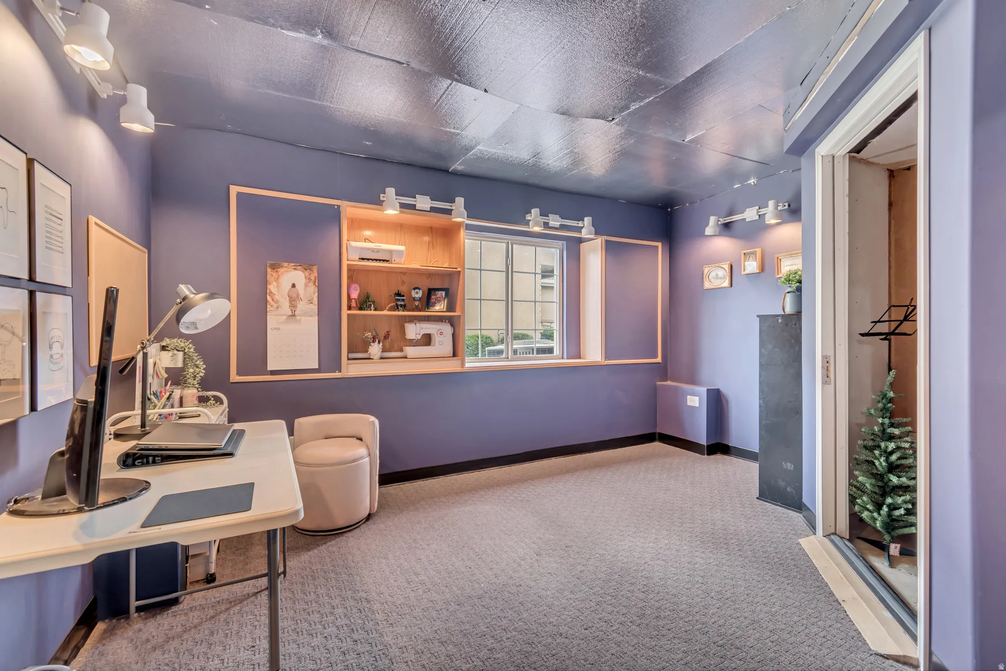 Spacious office