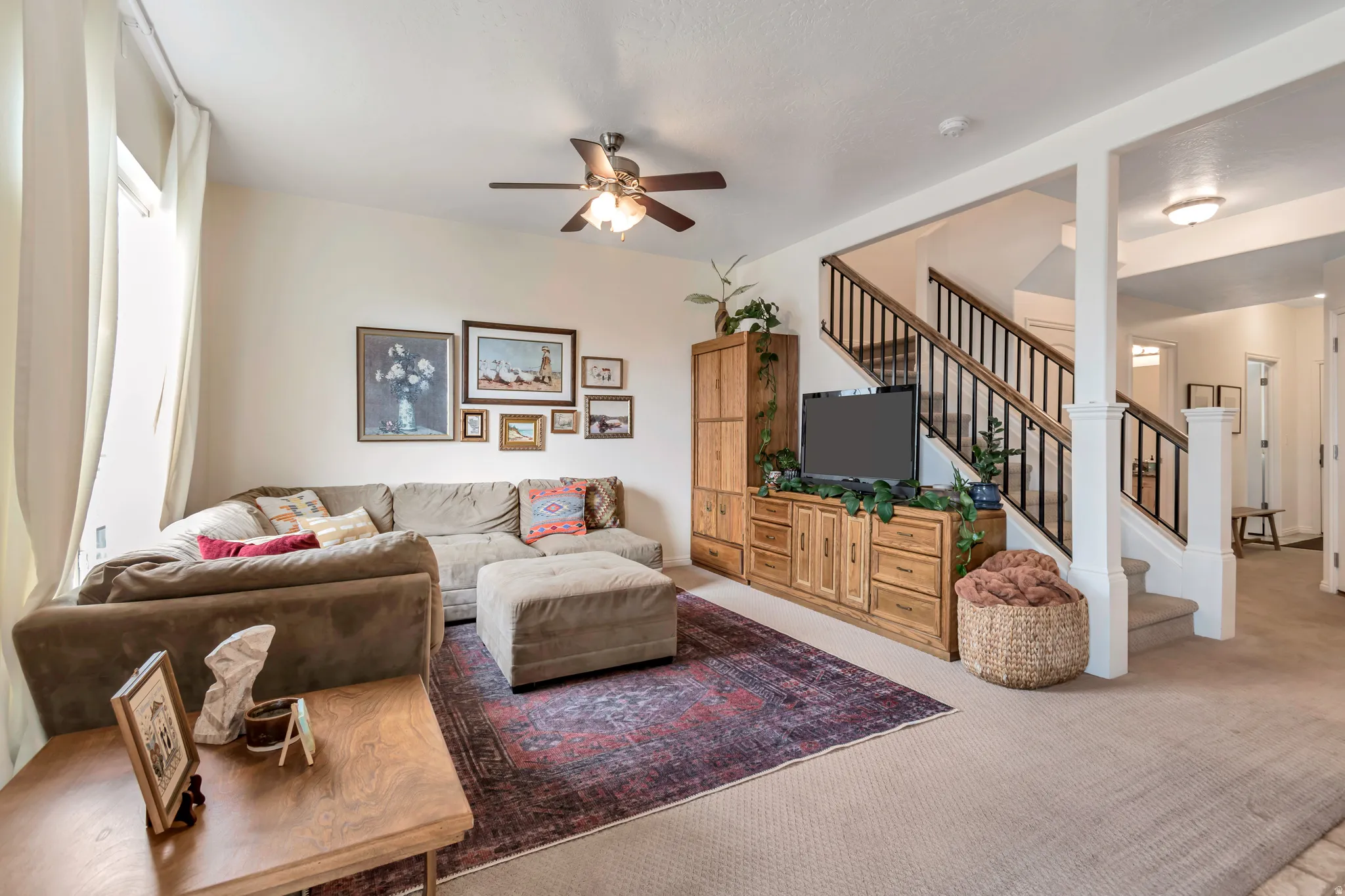 Spacious living room