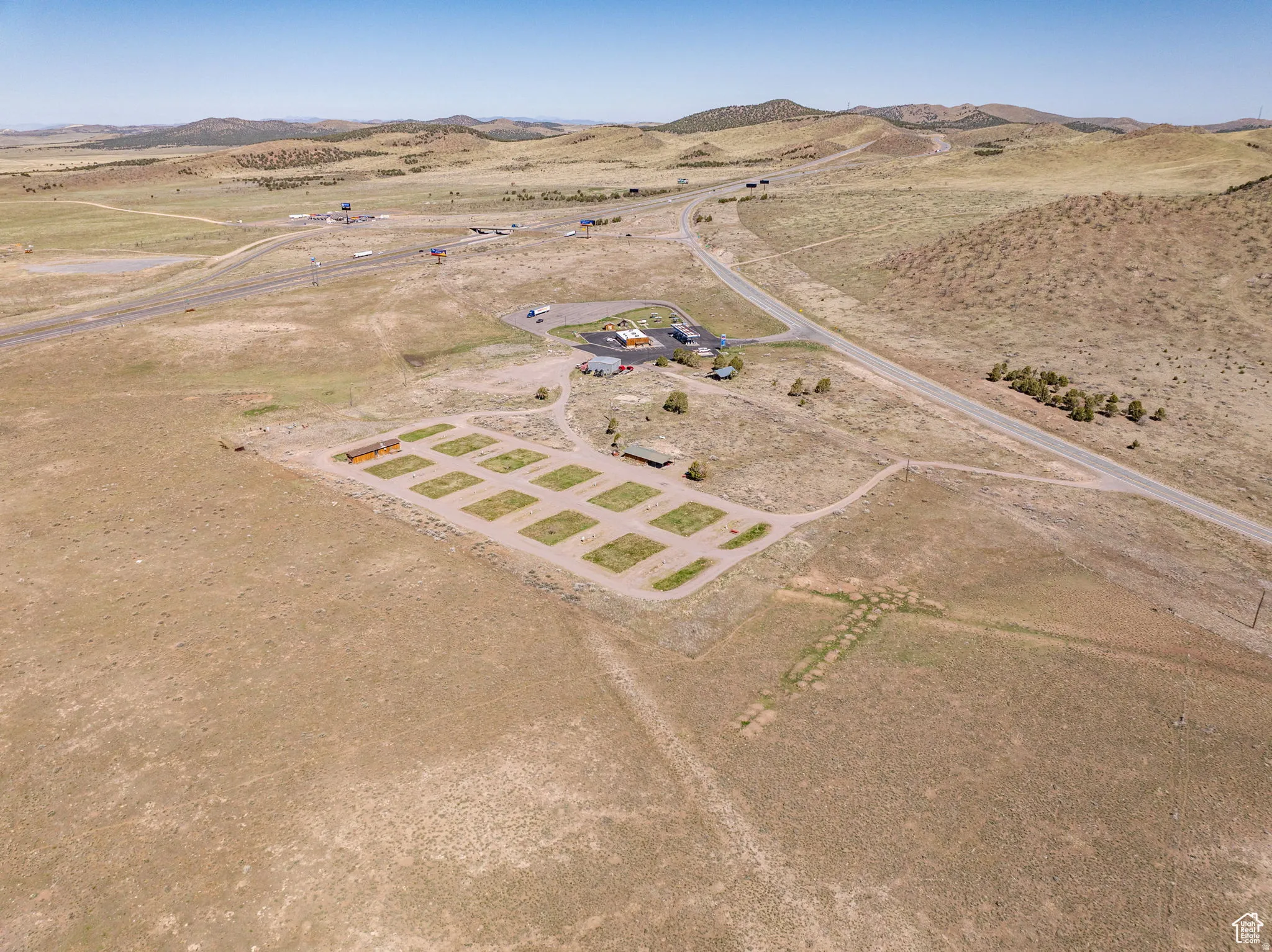 View of property location with rural landscape and a mountainous background