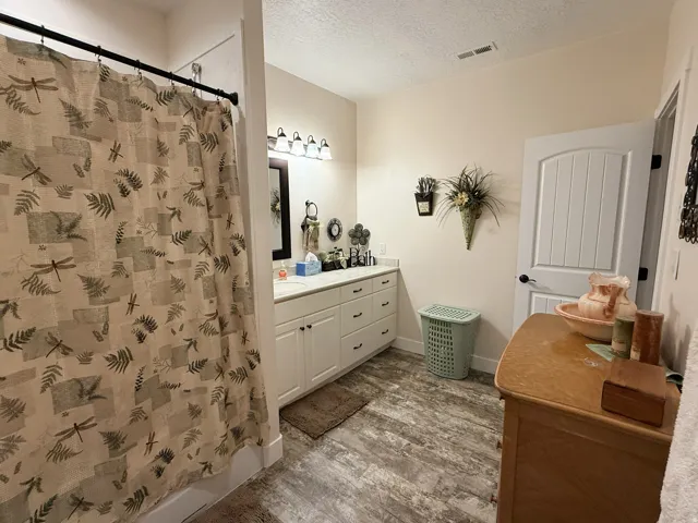 995 S 230 E, Panguitch, Utah 84759