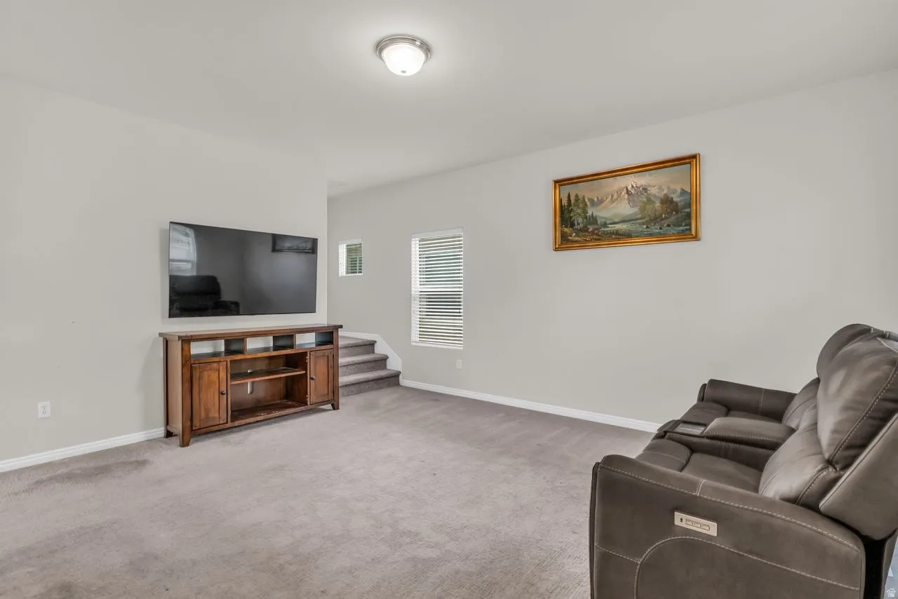 Living area with neutral colors