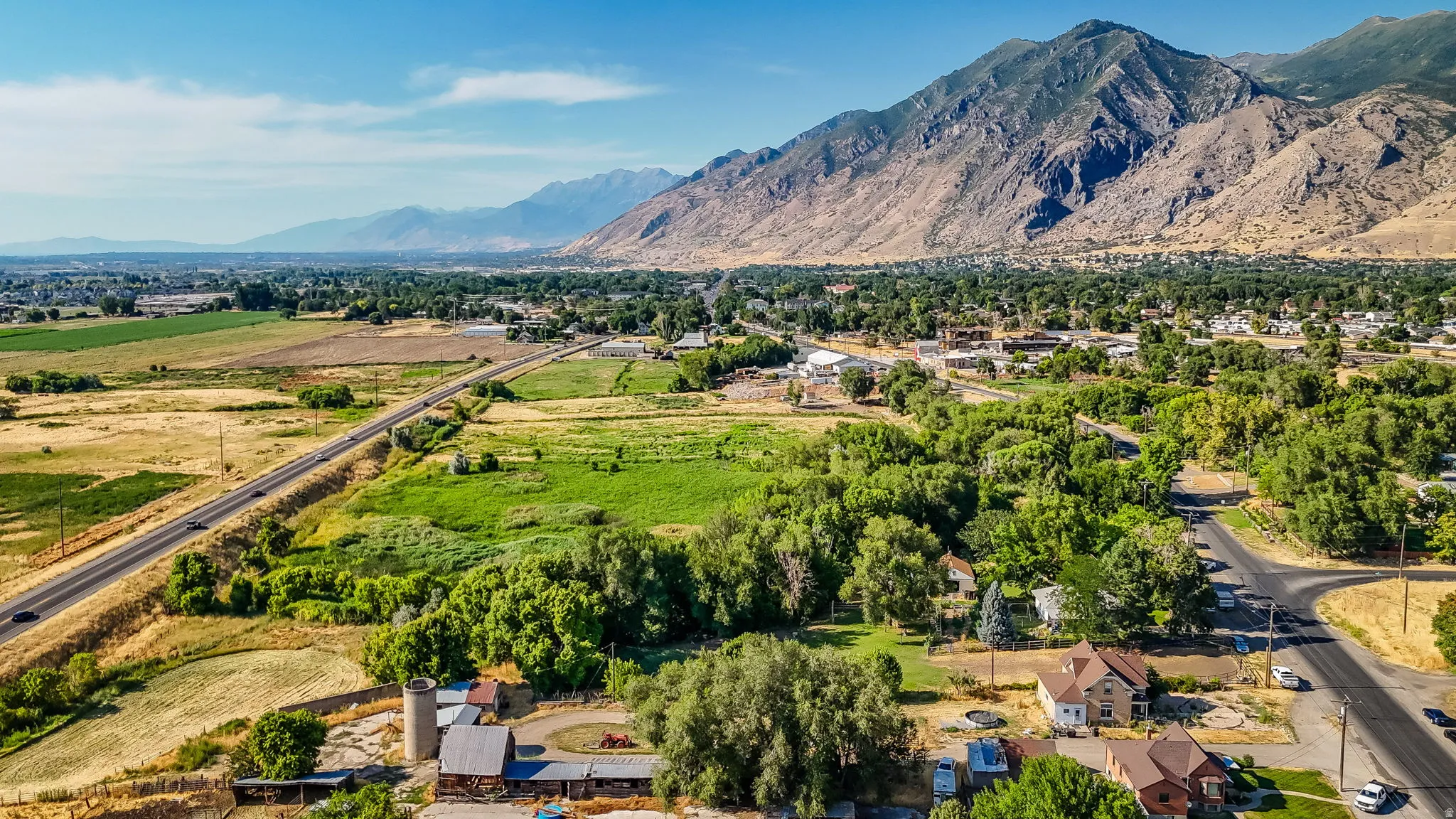 Aerial view of a mountainous background
