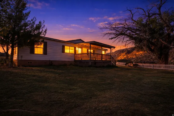 2275 N Pine Rd, Escalante, Utah 84726