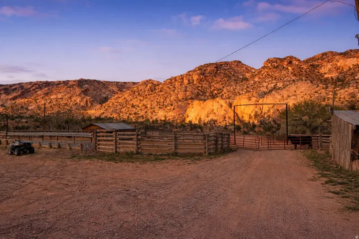 2275 N Pine Rd, Escalante, Utah 84726