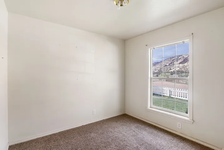 2275 N Pine Rd, Escalante, Utah 84726