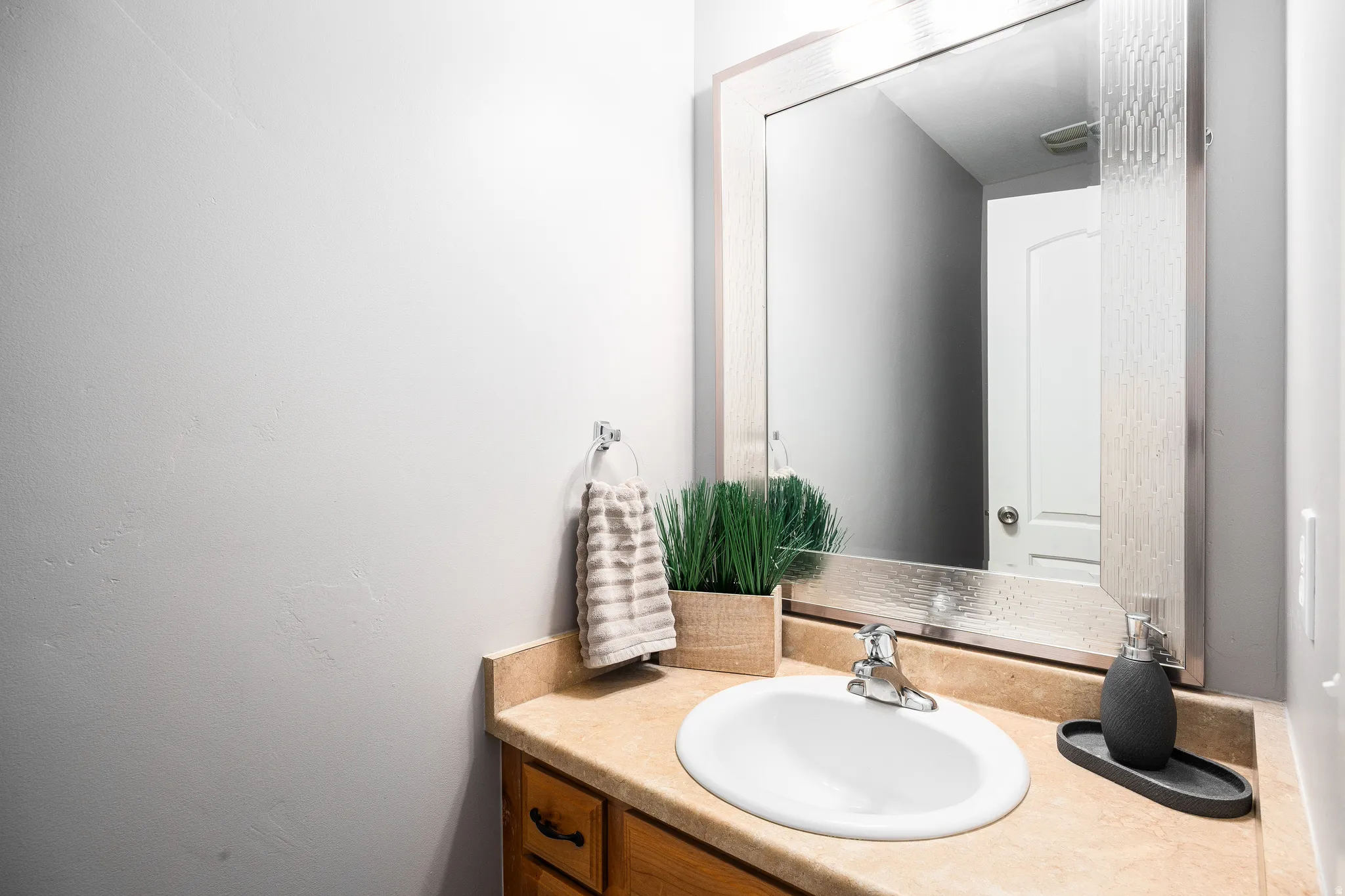 Half-bath with vanity