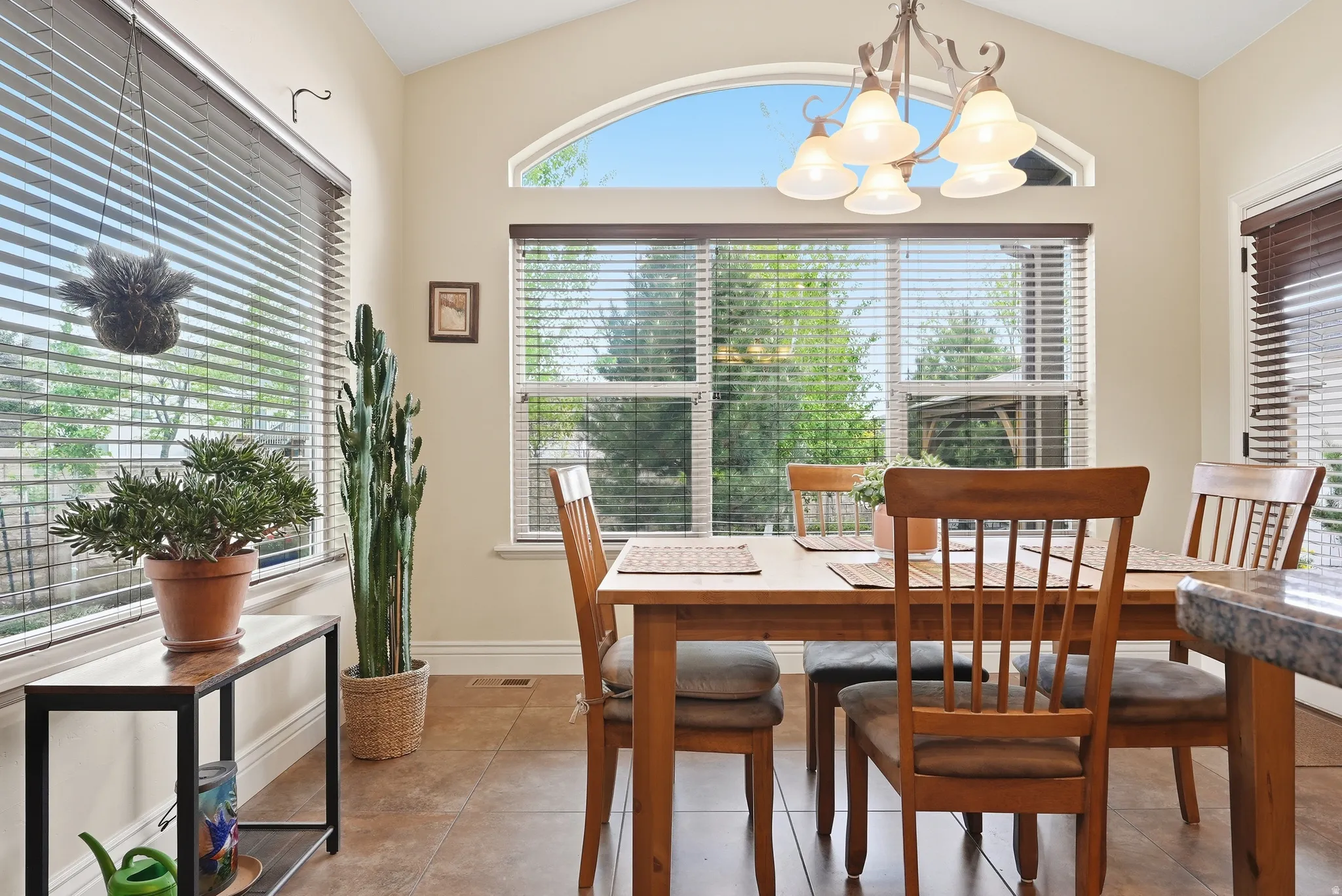 Great natural light from windows on three sides of the dining area