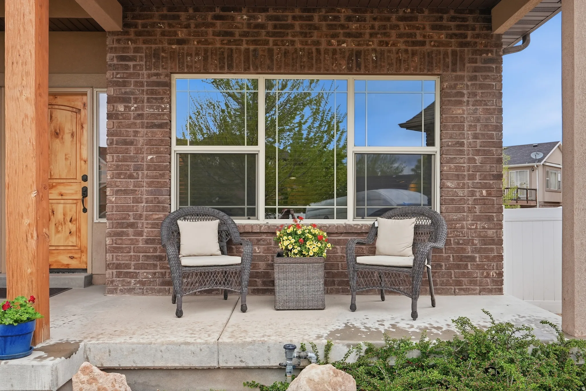 Front porch sitting area