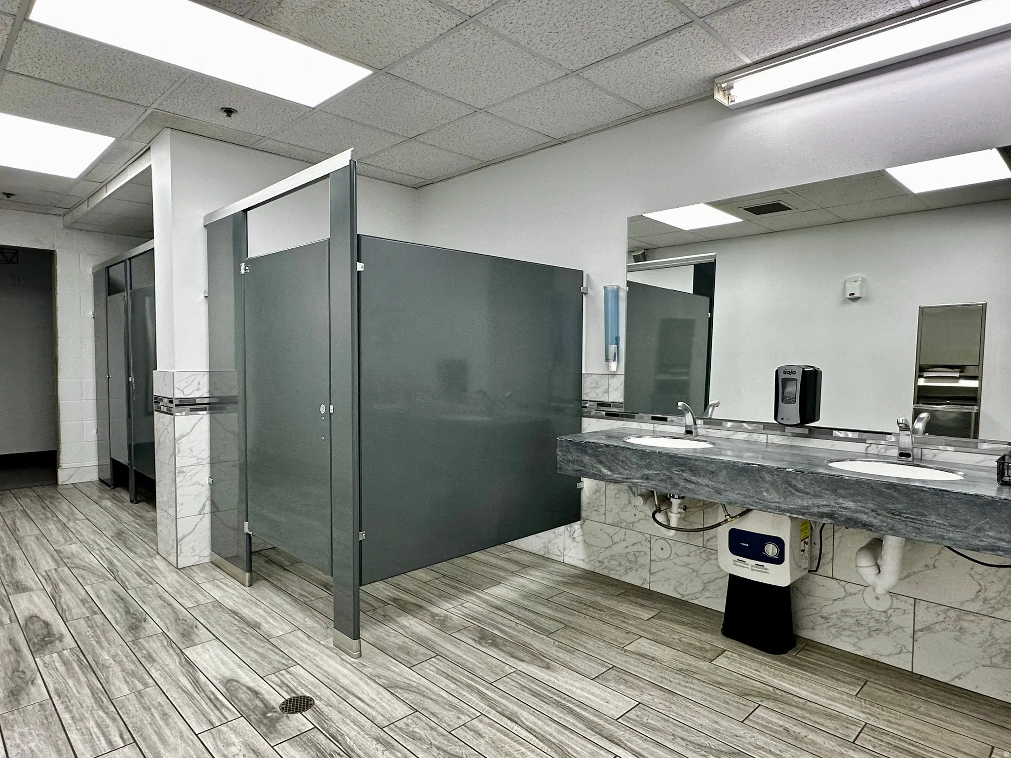 Bathroom - Suite A & B