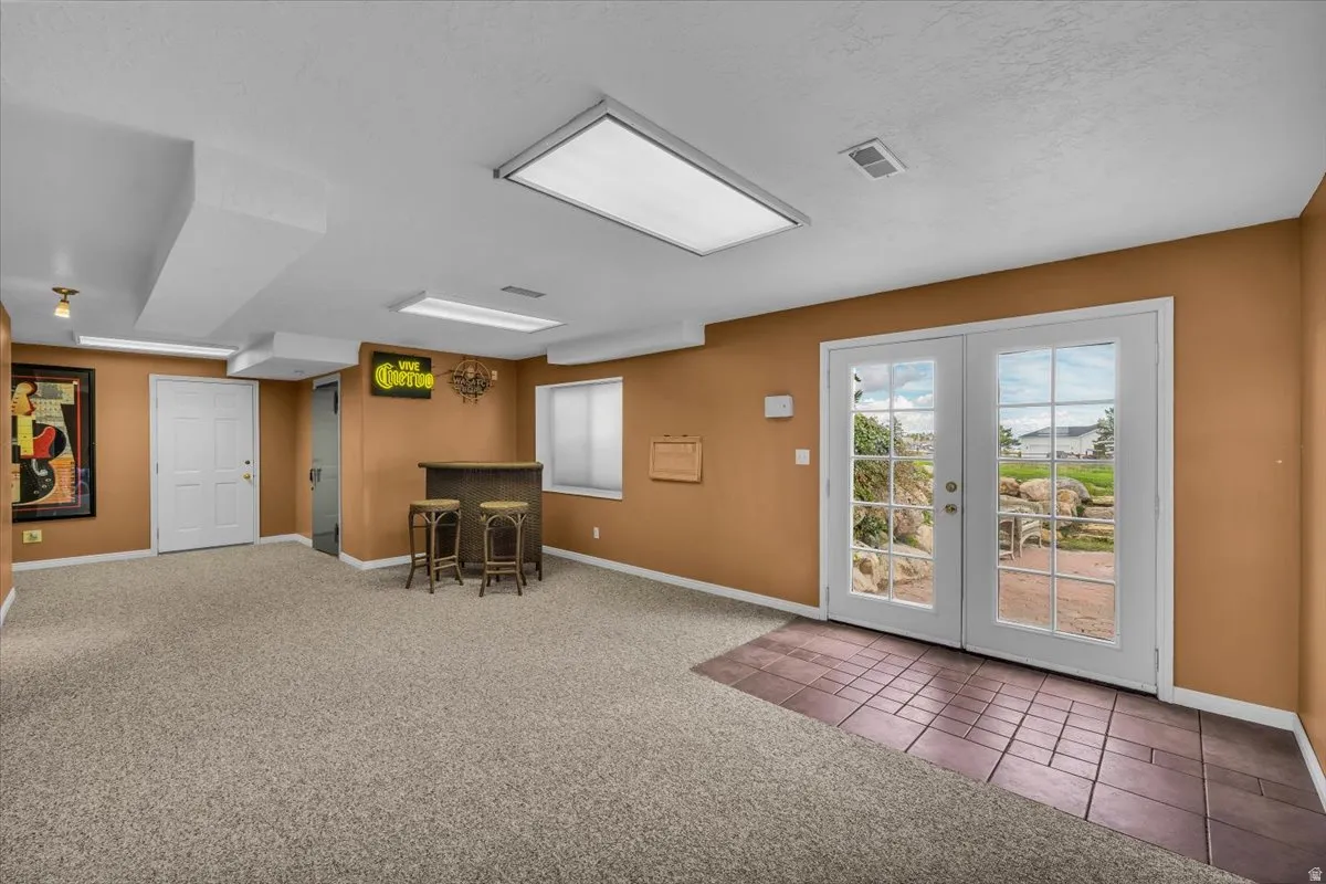 Plenty of space for entertaining!