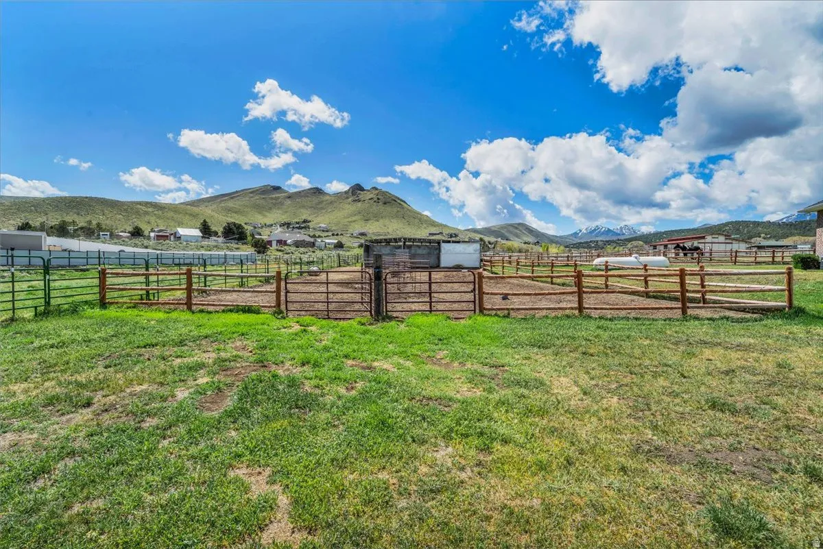36x24 barn has 4 stalls, hay storage and amazing views!