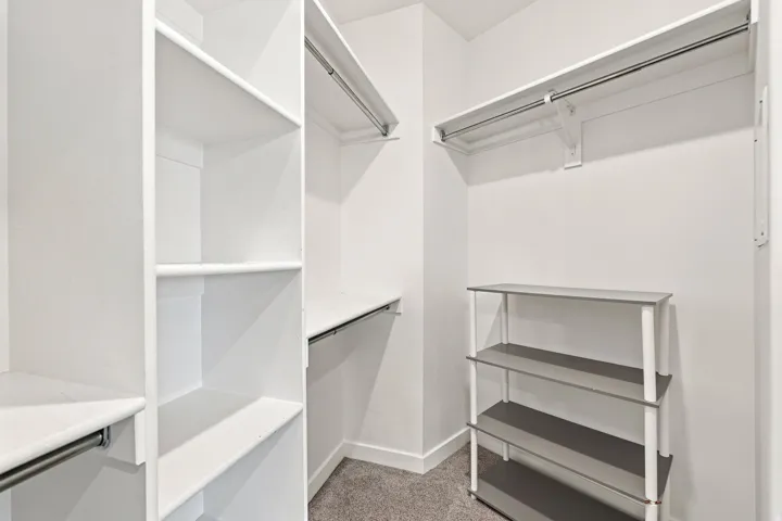 Walk in closet