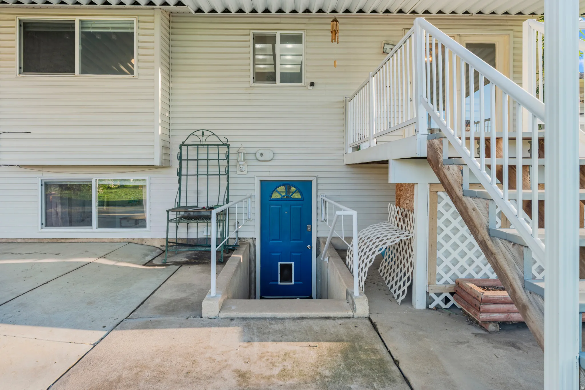 Entrance to property
