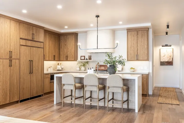 7371 S Canyon Centre Pkwy #103, Cottonwood Heights, Utah 84121
