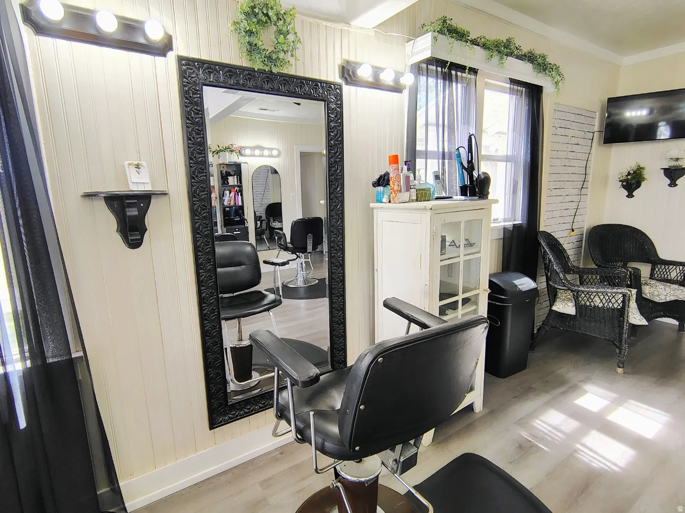 Area featuring ornamental molding and arched walkways