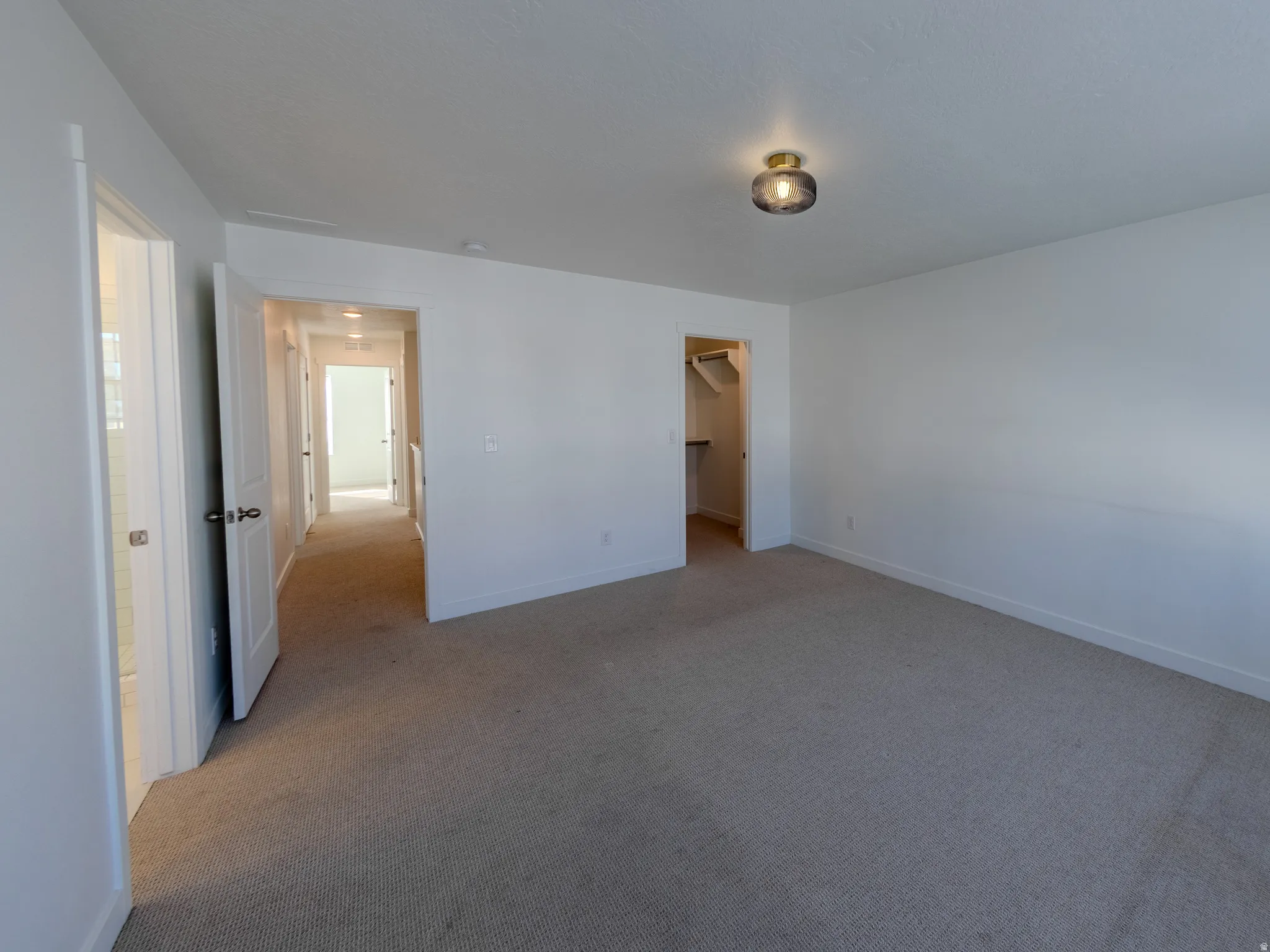Master bedroom, Ensuite bathroom