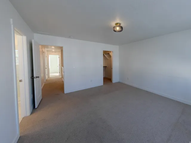 Master bedroom, Ensuite bathroom