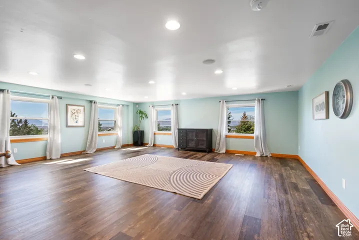 Huge family room/ great room with panoramic valley views