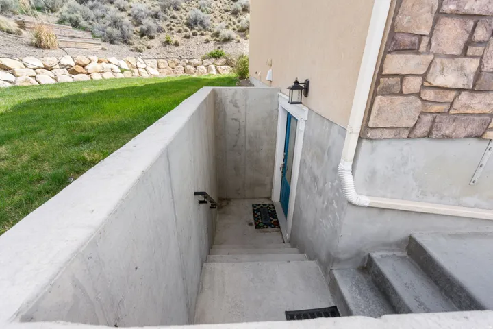Exterior entrance to ADU apartment, accessed from front sidewalk.
