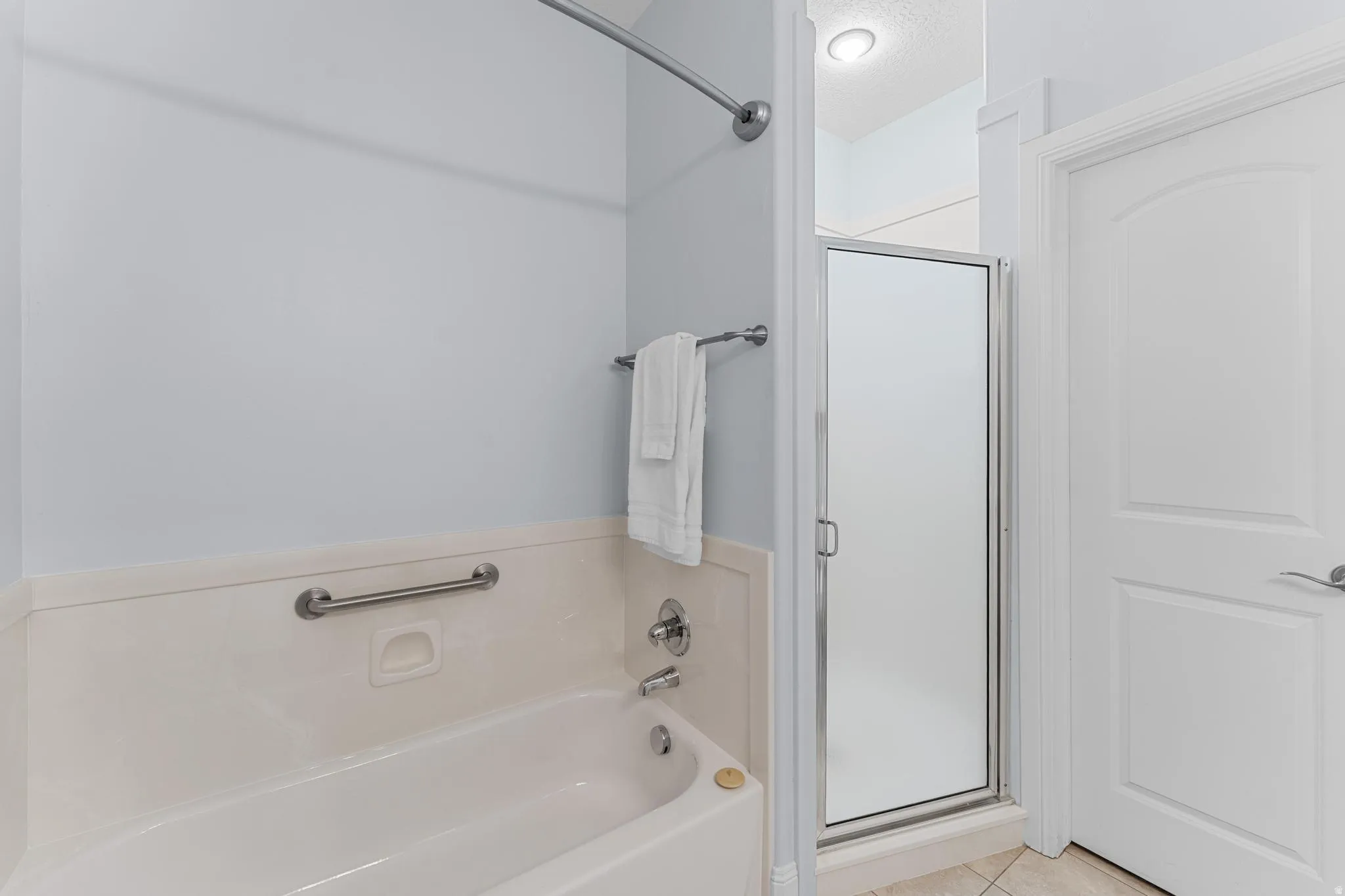 Main Bathroom with separate shower stall