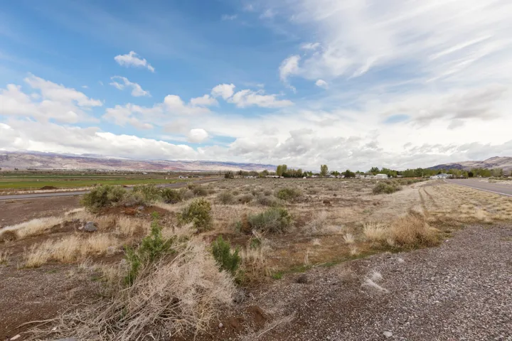 345 W Land Slide Rd, Annabella, Utah 84711