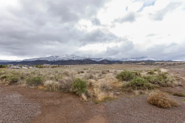 345 W Land Slide Rd, Annabella, Utah 84711