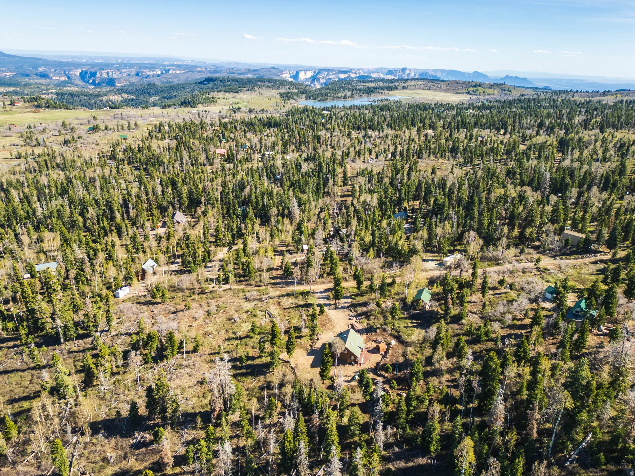 Rugged Plateau Beauty: Showcasing the diverse terrain found only in the Kolob region.
