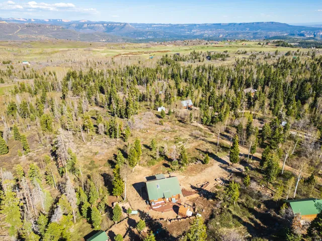 Panoramic Mountain Views: Sweeping vistas of the untouched natural beauty surrounding the property.